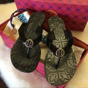 NIB ✨Tory Burch Black Thora Sandals